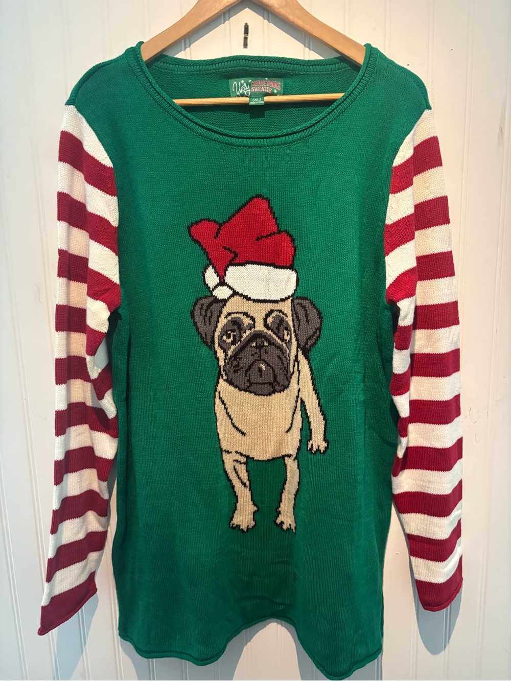 Christmas Holiday Pug Lover sweater. Womens XL